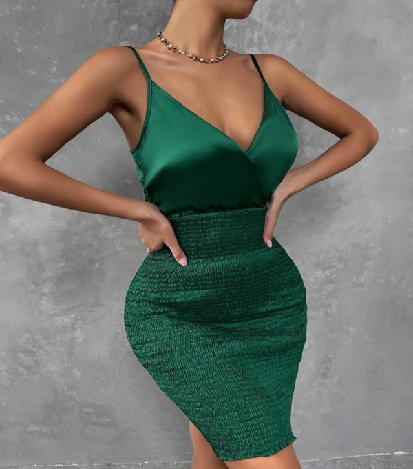 Vestido Corto Verde Satin - Imagen 4