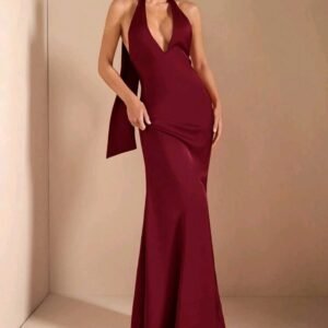 Vestido burdeo  cinta romántica